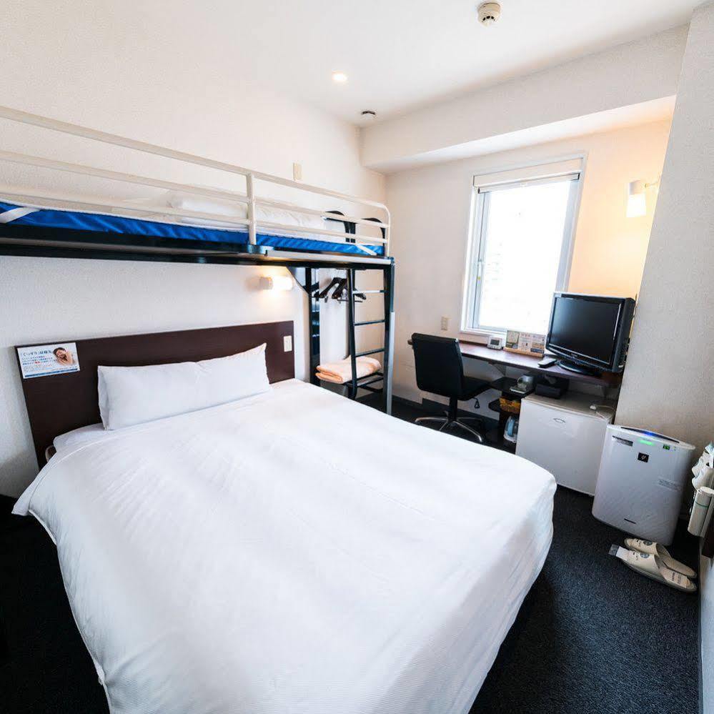 Super Hotel Naha Shintoshin מראה חיצוני תמונה